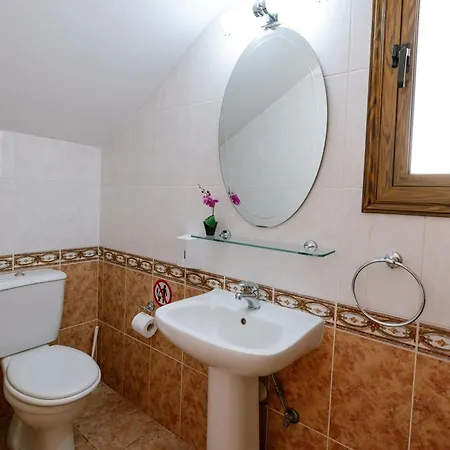 Rafaella Private Pool, Gym & Jacuzzi