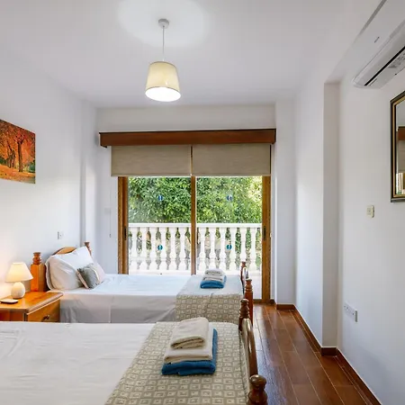 Villa Rafaella Private Pool, Gym & Jacuzzi *