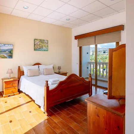 Rafaella Private Pool, Gym & Jacuzzi * Peyia