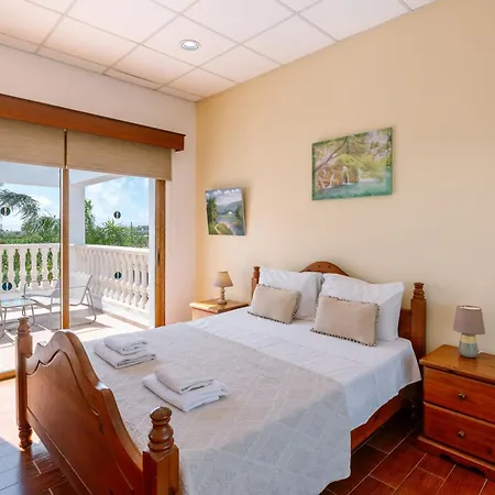 Rafaella Private Pool, Gym & Jacuzzi