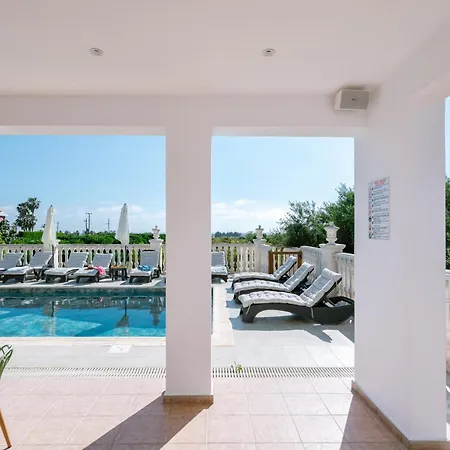 Villa Rafaella Private Pool, Gym & Jacuzzi Peyia