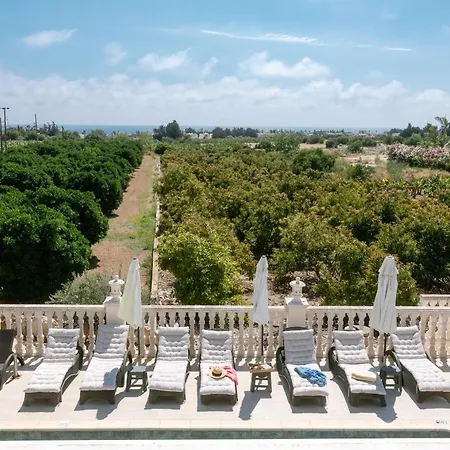 Villa Rafaella Private Pool, Gym & Jacuzzi Peyia